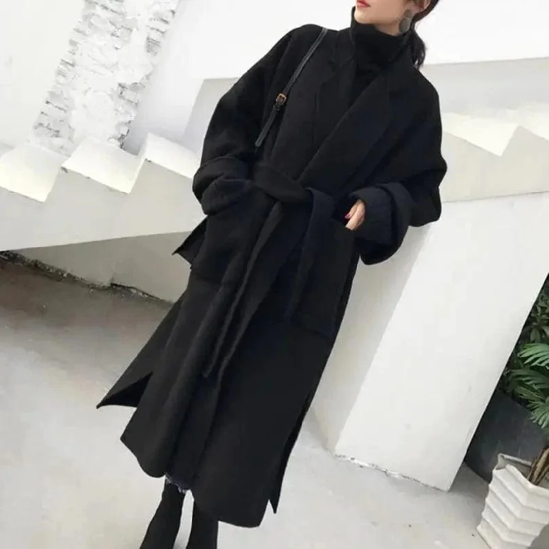 Medium length woolen coat