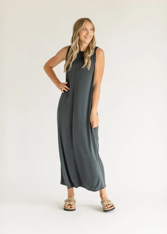 Adeline Sleeveless Maxi Dress