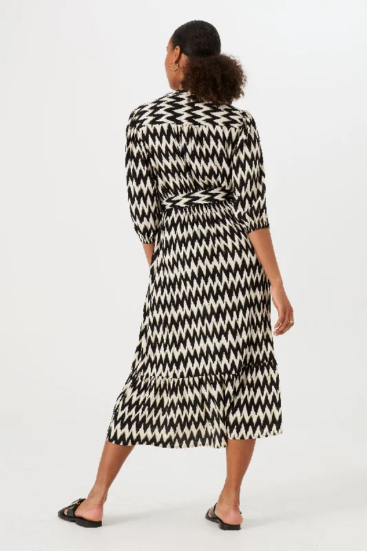 Garcia V-Neck Dress - Black Zig Zag Print